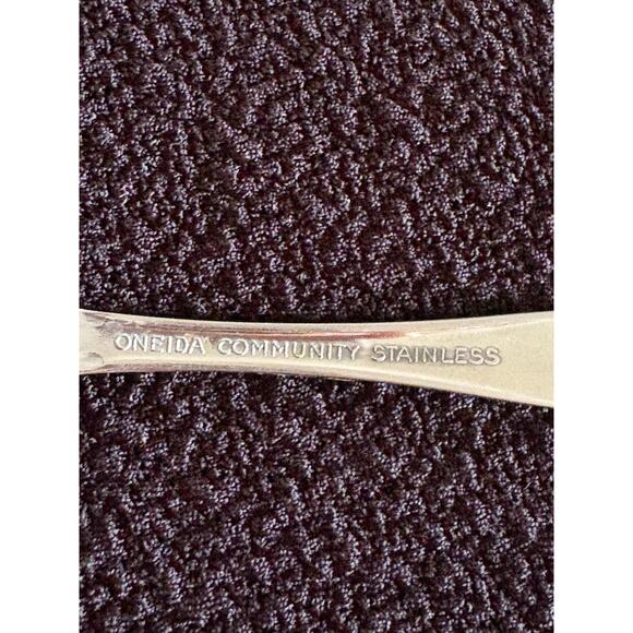 Oneida Community Chatelaine Stainless Flatware one Sugar Spoon  One Butter Knife - Picture 4 of 10